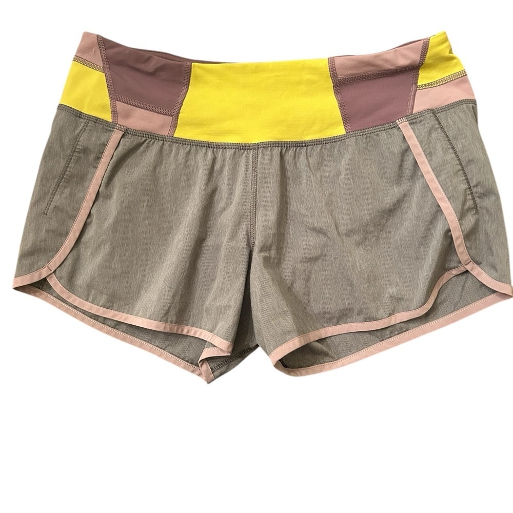 Lululemon Run time Shorts Size 6 - Picture 11 of 14